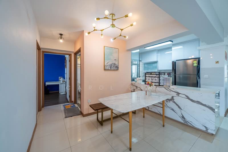 409B Northshore Drive HDB Flat For Sale at S$ 900,000 | PropertyGuru Singapore - Corridor