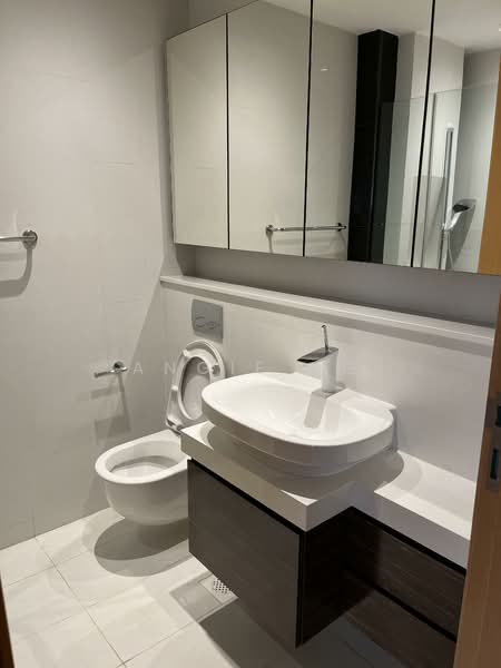 Onze @ Tanjong Pagar, 11 Kee Seng Street, 3 Bedrooms, 1,044 sqft, Apartment For Rent, by Angie Ng, 500064952 - Bathroom - PropertyGuru.com.sg