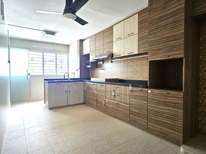103 Bukit Purmei Road HDB Flat For Sale at S$ 600,000 | PropertyGuru Singapore - Kitchen