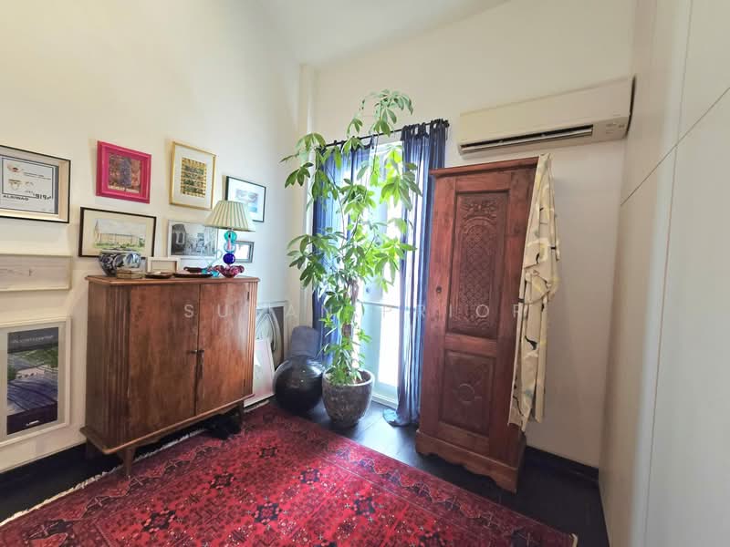 East/ Joo Chiat/ Tembeling 2+1, , 2 Bedrooms, 2,100 sqft, Conservation House For Rent, by Susan Prior, 500064963 - Interior - PropertyGuru.com.sg