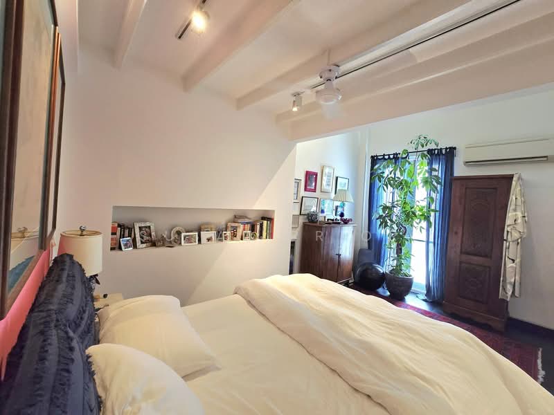 East/ Joo Chiat/ Tembeling 2+1, , 2 Bedrooms, 2,100 sqft, Conservation House For Rent, by Susan Prior, 500064963 - Bedroom - PropertyGuru.com.sg