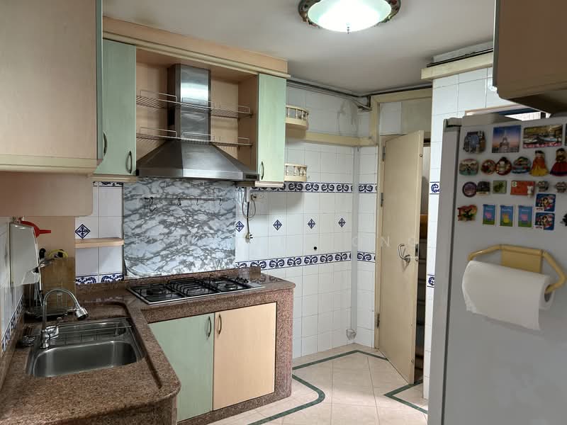 469 Admiralty Drive, 469 Admiralty Drive, 4 Bedrooms, 1,200 sqft, HDB Flat For Rent, by Jennifer Ong, 500065004 - Kitchen - PropertyGuru.com.sg