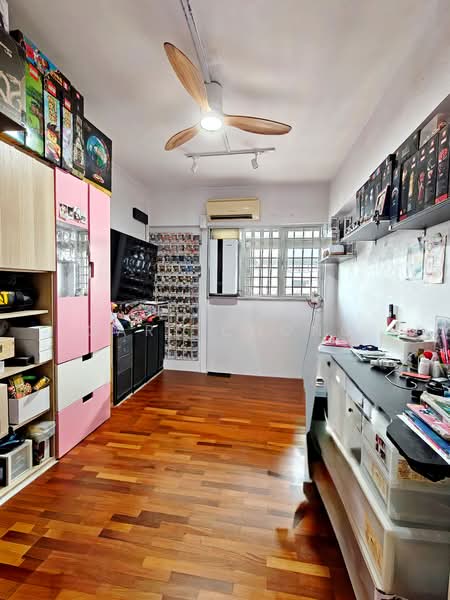 111 Bukit Purmei Road HDB Flat For Sale at S$ 710,888 | PropertyGuru Singapore - Study