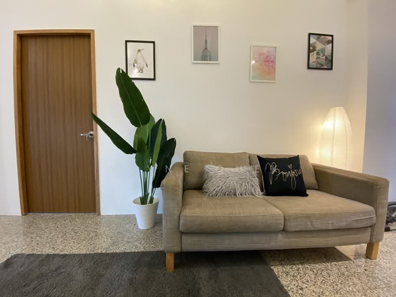 Canne Lodge, 75 Lorong 3 Geylang, Room Rental, 150 sqft, Apartment For Rent, by Wayne Quek, 500065018 - Living Room - PropertyGuru.com.sg