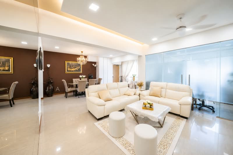 205 Choa Chu Kang Central, 205 Choa Chu Kang Central, 4 Bedrooms, 1,313 sqft, HDB Flat For Sale, by Javier Ng 黄允健, 500065020 - Living Room - PropertyGuru.com.sg