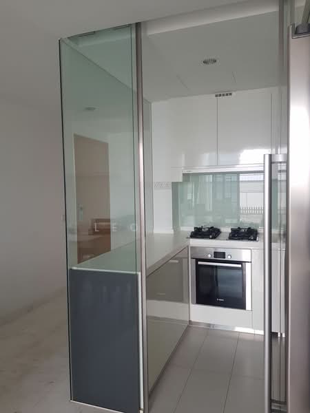 Centro Residences Condominium For Sale at S$ 2,084,300 | PropertyGuru Singapore - Kitchen