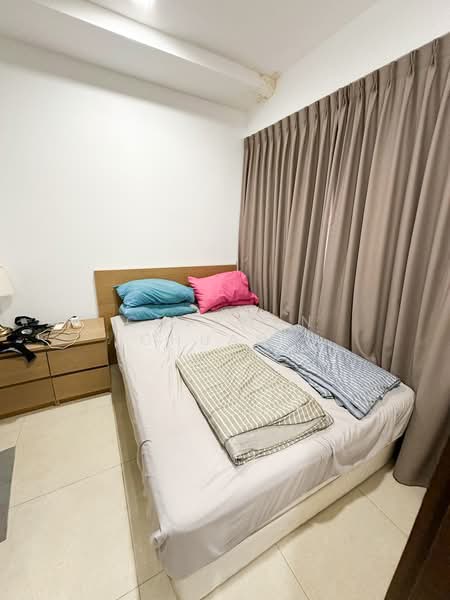 Centra Residence Condominium For Sale at S$ 868,000 | PropertyGuru Singapore - Bedroom