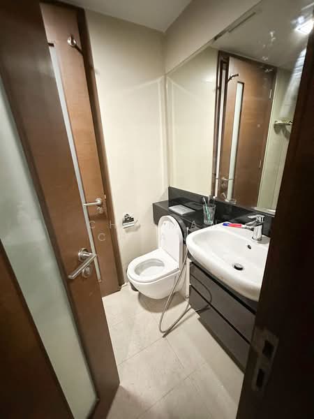 Centra Residence Condominium For Sale at S$ 868,000 | PropertyGuru Singapore - Bathroom
