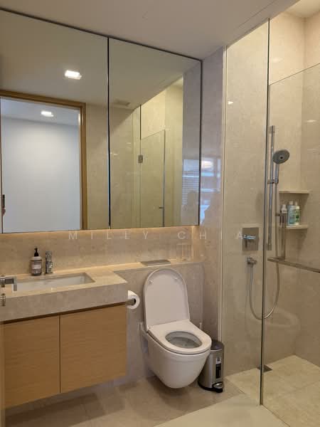 Urban Suites @ Hullet Road, 3 Hullet Road, 4 Bedrooms, 2,001 sqft, Condominium For Rent, by Milly Chia, 500065056 - Bathroom - PropertyGuru.com.sg