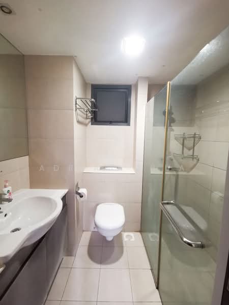 1A Cantonment Road HDB Flat For Sale at S$ 1,250,000 | PropertyGuru Singapore - Bathroom