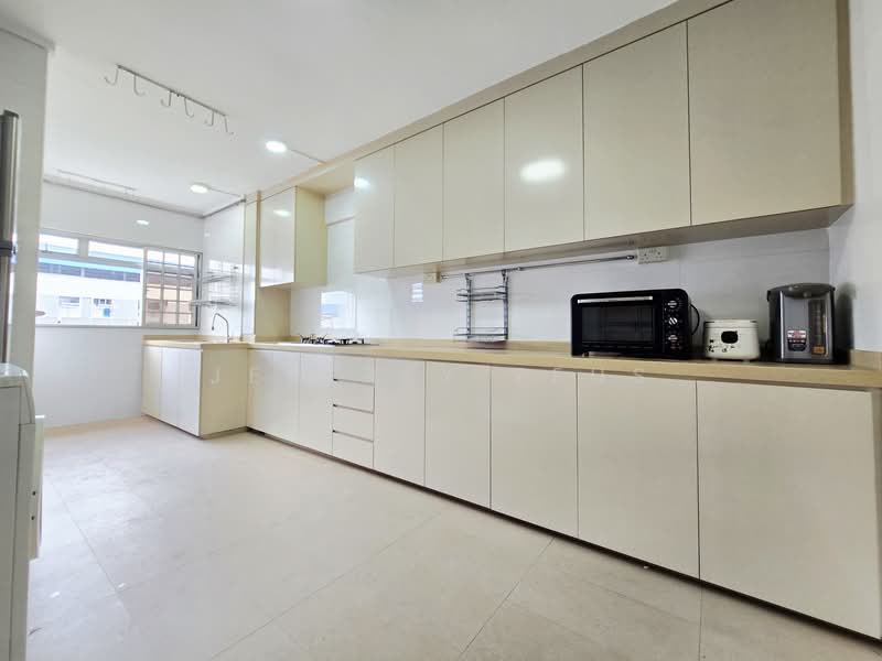 268 Tampines Street 21, 268 Tampines Street 21, 3 Bedrooms, 1,432 sqft, HDB Flat For Rent, by Jeffrey Zeus, 500065066 - Kitchen - PropertyGuru.com.sg