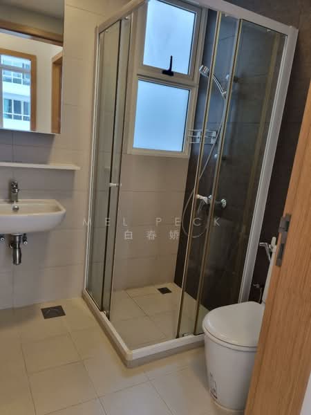 Vacanza @ East, 36 Lengkong Tujoh, 2 Bedrooms, 807 sqft, Condominium For Rent, by Mel Peck 白春娇, 500065077 - Bathroom - PropertyGuru.com.sg