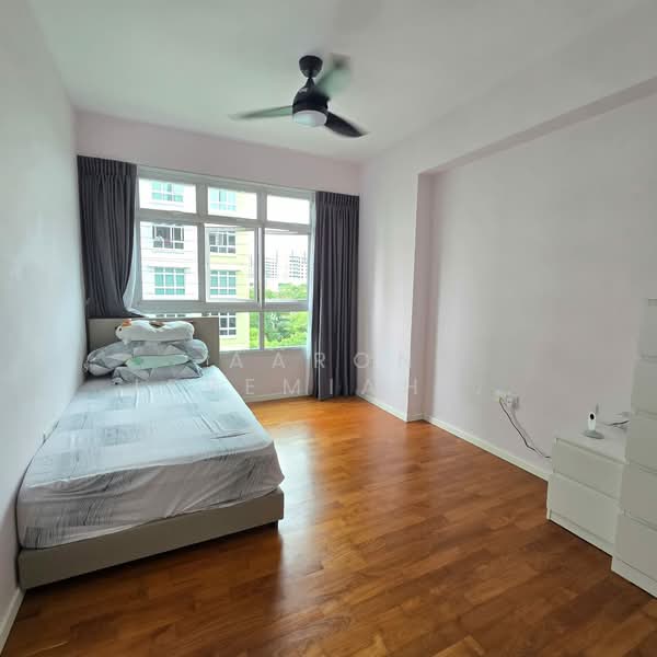 282A Sengkang East Avenue HDB Flat For Sale at S$ 848,000 | PropertyGuru Singapore - Bedroom