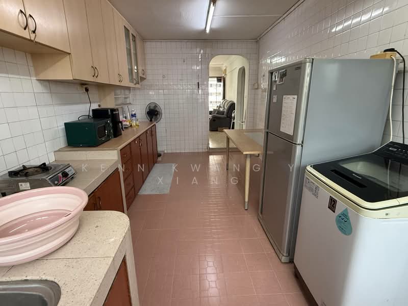 503 Ang Mo Kio Avenue 5 HDB Flat For Sale at S$ 448,000 | PropertyGuru Singapore - Kitchen