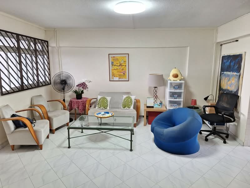 32 Cassia Crescent, 32 Cassia Crescent, 3 Bedrooms, 990 sqft, HDB Flat For Rent, by Jennifer Ng, 500065094 - Living Room - PropertyGuru.com.sg