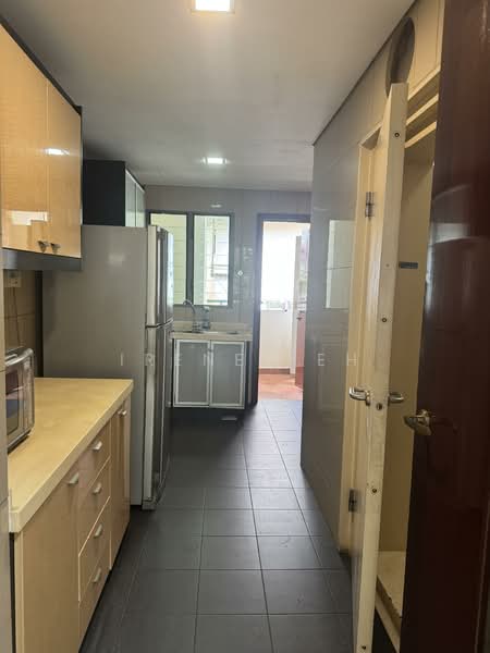 Sunhaven, 781 Upper Changi Road East, 3 Bedrooms, 1,300 sqft, Condominium For Rent, by Irene Peh, 500065101 - Kitchen - PropertyGuru.com.sg