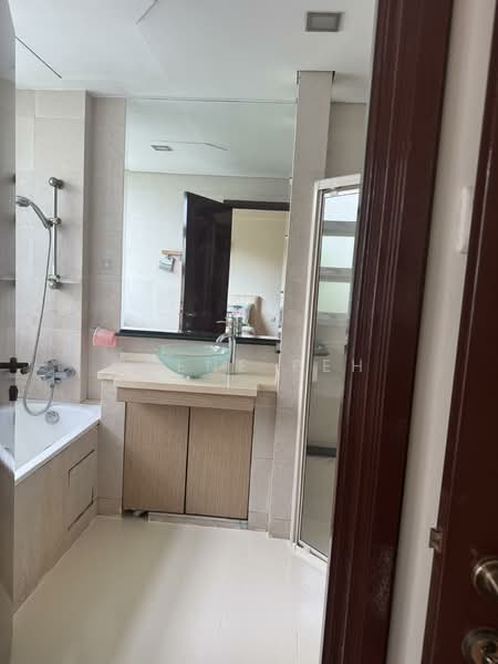 Sunhaven, 781 Upper Changi Road East, 3 Bedrooms, 1,300 sqft, Condominium For Rent, by Irene Peh, 500065101 - Bathroom - PropertyGuru.com.sg