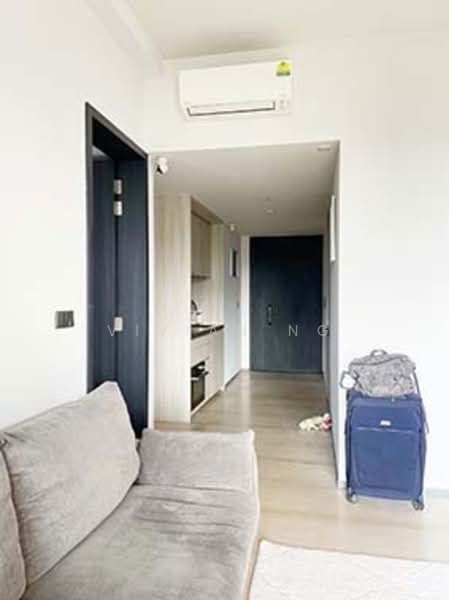 The Hyde, 11 Balmoral Road, Studio, 500 sqft, Condominium For Rent, by Vivian Ng, 500065109 - From Living Room to Entrance - PropertyGuru.com.sg