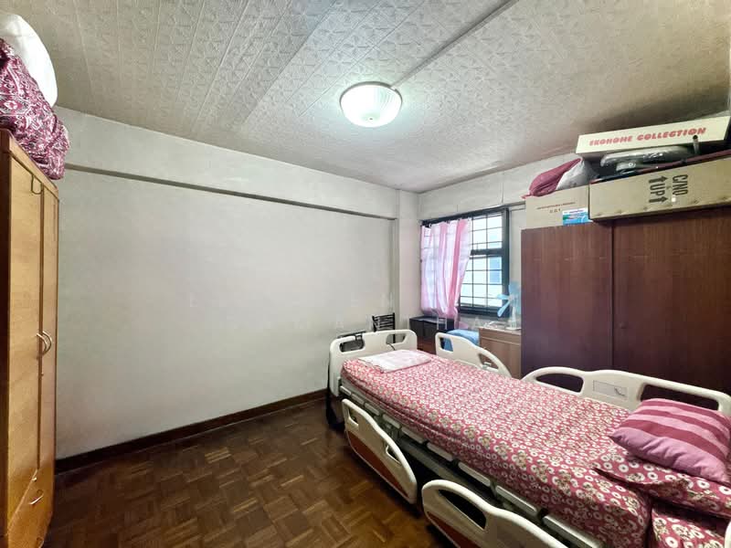 157 Lorong 1 Toa Payoh HDB Flat For Sale at S$ 420,000 | PropertyGuru Singapore