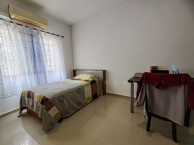 Starlight Road, , Room Rental, 180 sqft, Walk-up Apartment For Rent, by Peggy Chan, 500065118 - Bedroom - PropertyGuru.com.sg