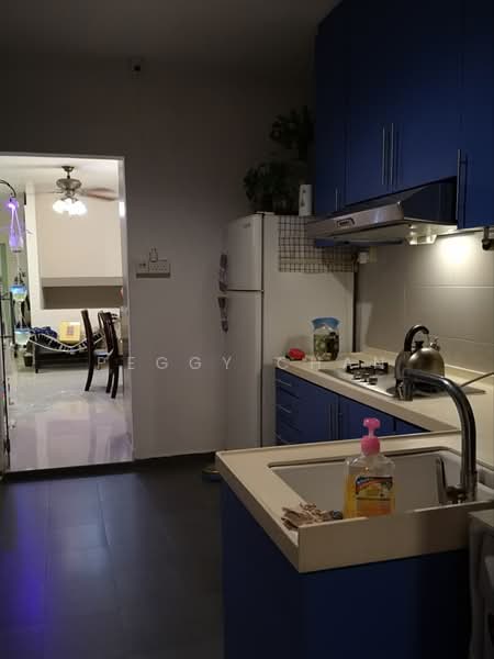 Starlight Road, , Room Rental, 180 sqft, Walk-up Apartment For Rent, by Peggy Chan, 500065118 - Kitchen - PropertyGuru.com.sg