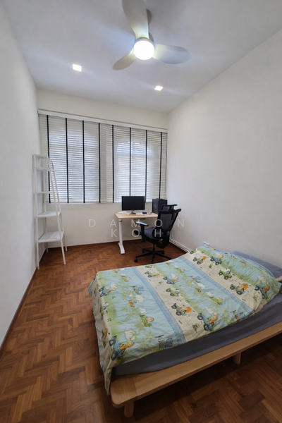Loyang Villas, Loyang Rise, 5 Bedrooms, 2,800 sqft, Terraced House For Rent, by Damon Koh, 500065119 - Bedroom - PropertyGuru.com.sg