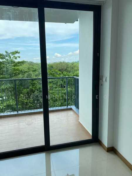Kingsford Waterbay Condominium For Sale at S$ 1,050,000 | PropertyGuru Singapore - Balcony