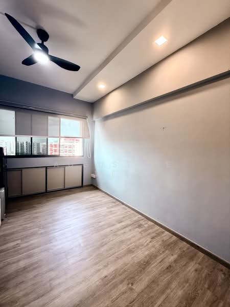 336 Tampines Street 32 HDB Flat For Sale at S$ 1,080,000 | PropertyGuru Singapore - Interior