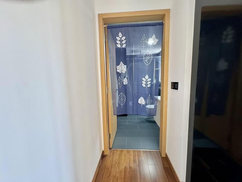 The Viridian Condominium For Sale at S$ 1,480,000 | PropertyGuru Singapore - Bathroom 2