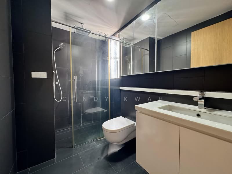 The Viridian Condominium For Sale at S$ 1,480,000 | PropertyGuru Singapore - Bathroom 2