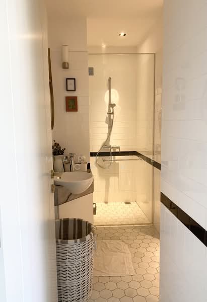 Gallery Fifteen, 31 Jalan Dusun, 3 Bedrooms, 1,453 sqft, Condominium For Rent, by Marjorie Chen, 500065136 - Bathroom - PropertyGuru.com.sg