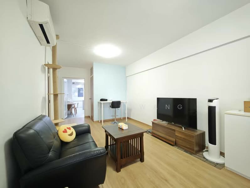 207 Bukit Batok Street 21, 207 Bukit Batok Street 21, 2 Bedrooms, 786 sqft, HDB Flat For Rent, by Joanne Wang, 500065145 - Living Room - PropertyGuru.com.sg
