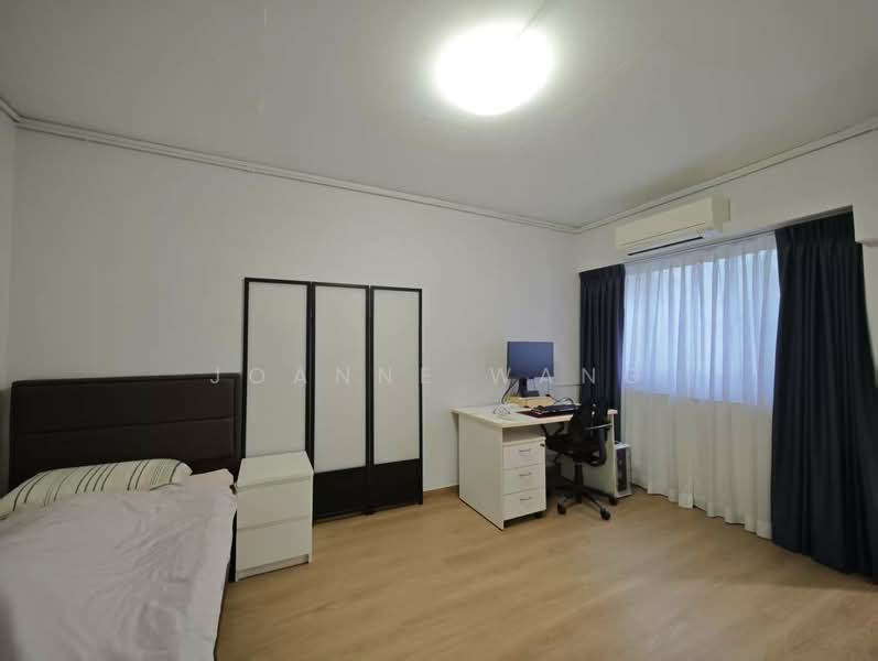 207 Bukit Batok Street 21, 207 Bukit Batok Street 21, 2 Bedrooms, 786 sqft, HDB Flat For Rent, by Joanne Wang, 500065145 - Bedroom - PropertyGuru.com.sg
