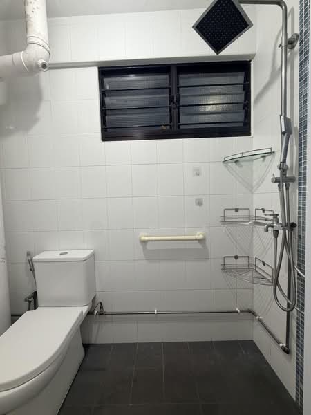 613 Yishun Street 61, 613 Yishun Street 61, 3 Bedrooms, 893 sqft, HDB Flat For Sale, by Louis Tay, 500065146 - Bathroom - PropertyGuru.com.sg