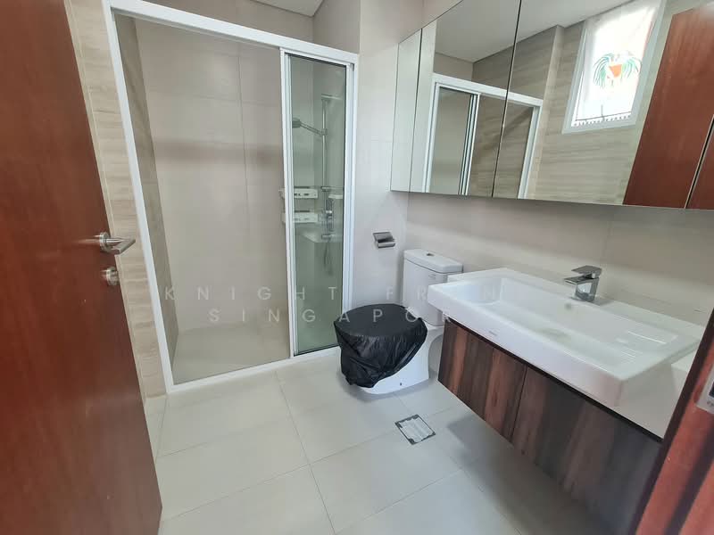 Rezi 26 Condominium For Sale at S$ 1,220,000 | PropertyGuru Singapore - Bathroom