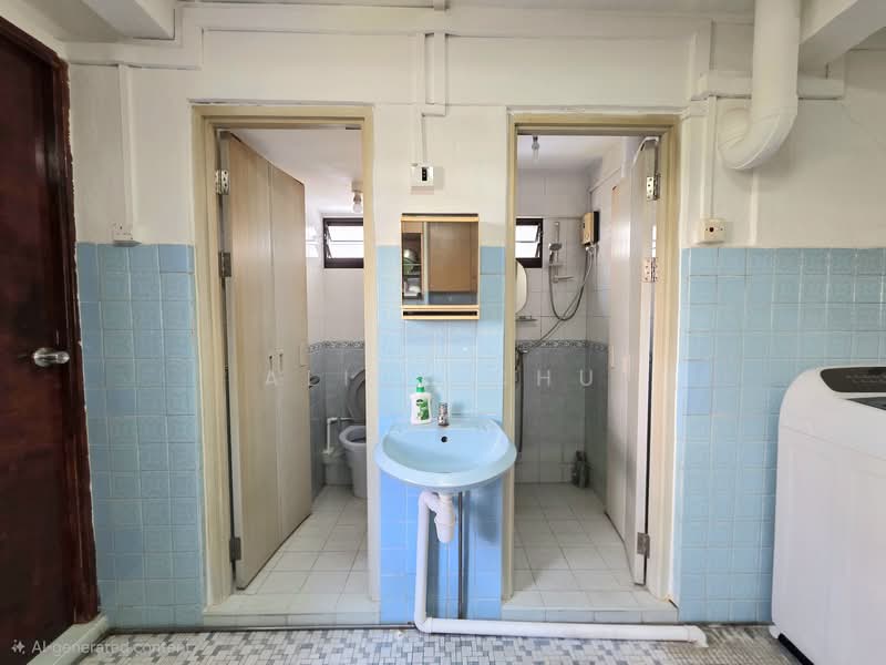 120 Ho Ching Road HDB Flat For Sale at S$ 388,000 | PropertyGuru Singapore - Bathroom