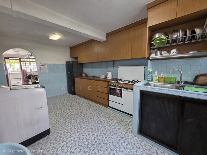 120 Ho Ching Road HDB Flat For Sale at S$ 388,000 | PropertyGuru Singapore - Kitchen