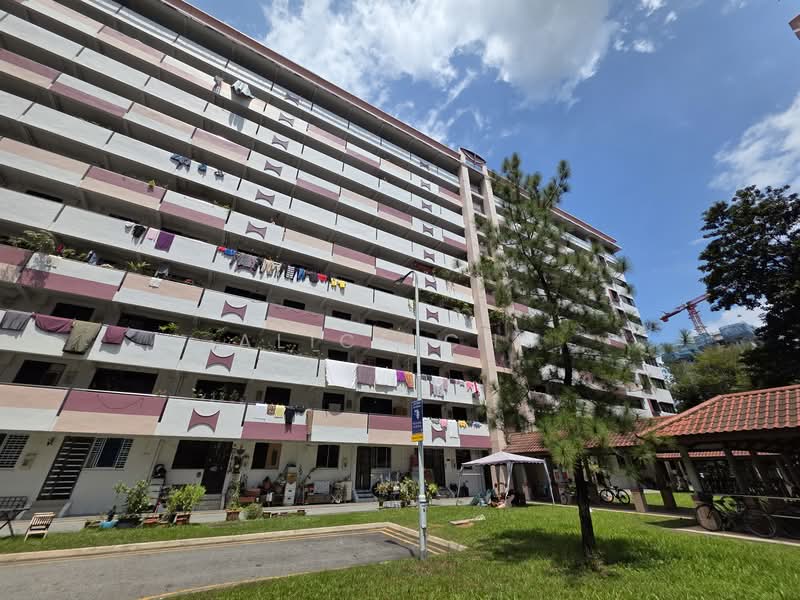 120 Ho Ching Road HDB Flat For Sale at S$ 388,000 | PropertyGuru Singapore - Exterior