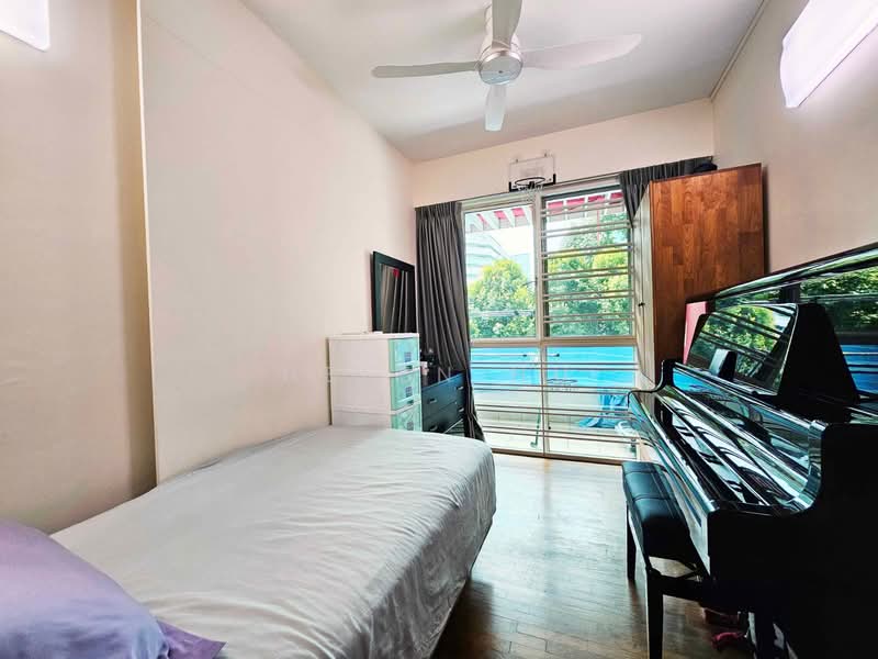 Sunglade, 9 Serangoon Avenue 2, 3 Bedrooms, 1,109 sqft, Condominium For Rent, by Helen HU, 500065159 - Bedroom - PropertyGuru.com.sg