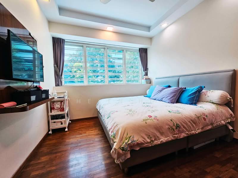 Sunglade, 9 Serangoon Avenue 2, 3 Bedrooms, 1,109 sqft, Condominium For Rent, by Helen HU, 500065159 - Bedroom - PropertyGuru.com.sg