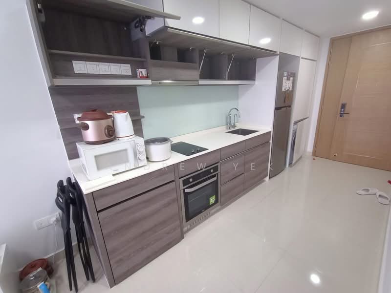 Coco Palms, 15 Pasir Ris Grove, 1 Bedroom, 463 sqft, Condominium For Rent, by Andrew Yek, 500065162 - Kitchen - PropertyGuru.com.sg