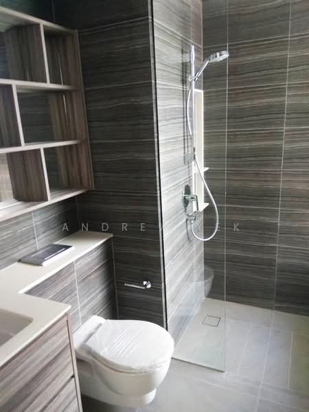 Coco Palms, 15 Pasir Ris Grove, 1 Bedroom, 463 sqft, Condominium For Rent, by Andrew Yek, 500065162 - Bathroom - PropertyGuru.com.sg