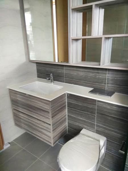 Coco Palms, 15 Pasir Ris Grove, 1 Bedroom, 463 sqft, Condominium For Rent, by Andrew Yek, 500065162 - Bathroom - PropertyGuru.com.sg