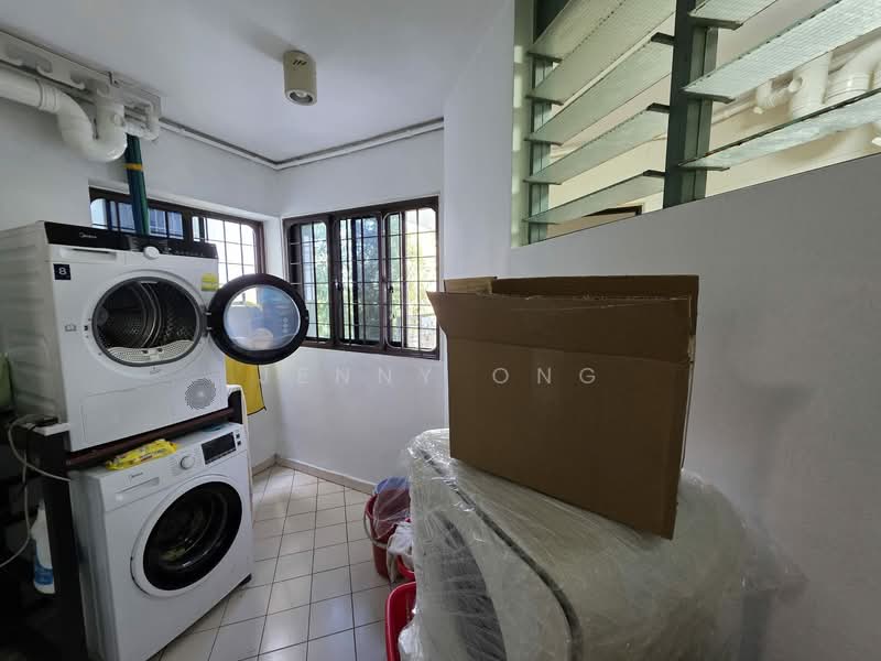 453 Choa Chu Kang Avenue 4 HDB Flat For Sale at S$ 640,000 | PropertyGuru Singapore - Service Yard