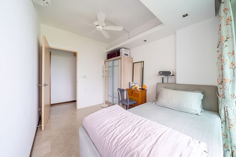 The Calrose Condominium For Sale at S$ 3,400,000 | PropertyGuru Singapore - Bedroom