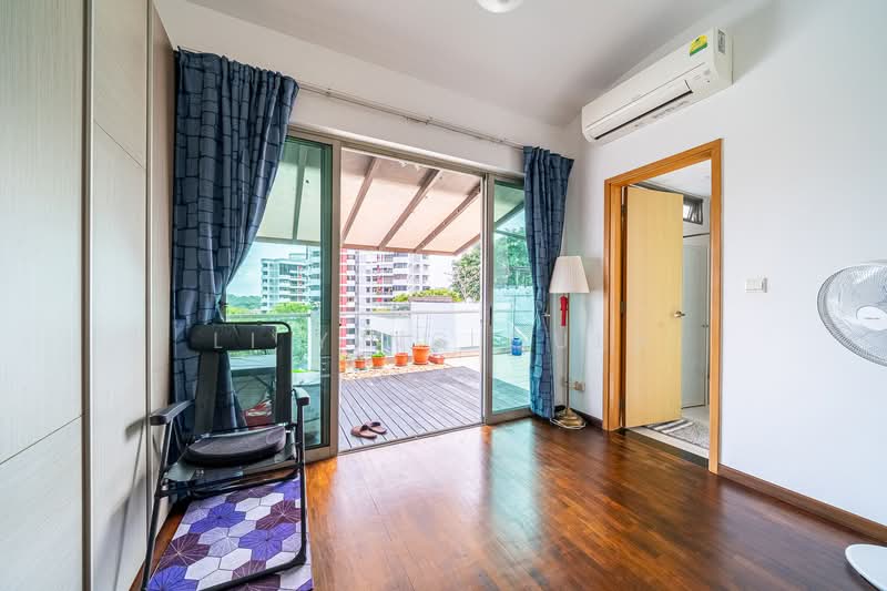 The Calrose Condominium For Sale at S$ 3,400,000 | PropertyGuru Singapore - Balcony