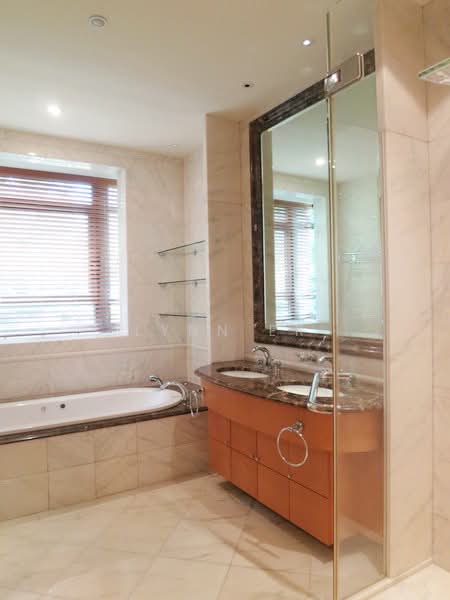 Ardmore Park, 9 Ardmore Park, 4 Bedrooms, 2,885 sqft, Condominium For Rent, by Lynn Er, 500065172 - Bathroom - PropertyGuru.com.sg