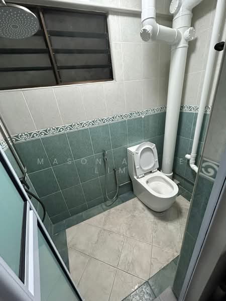 369 Bukit Batok Street 31, 369 Bukit Batok Street 31, Room Rental, 150 sqft, HDB Flat For Rent, by Mason Andre Lim, 500065174 - Bathroom - PropertyGuru.com.sg