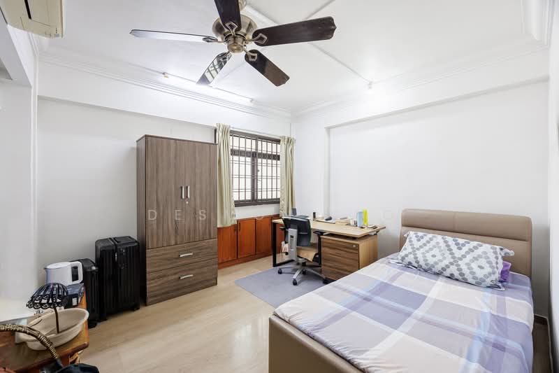 795 Woodlands Drive 72 HDB Flat For Sale at S$ 580,000 | PropertyGuru Singapore - Common Bedroom 2