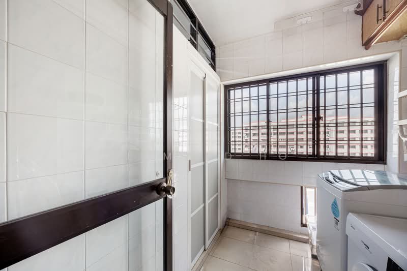 795 Woodlands Drive 72 HDB Flat For Sale at S$ 580,000 | PropertyGuru Singapore - Yard 